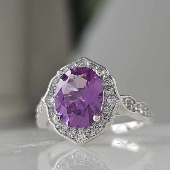 Purple Amethyst Gemstone ring, 925 Sterling Silver Charmed Aroma - Picture 3 of 9